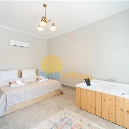 Vila Queenarya